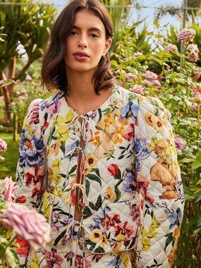 NEW with Tags $280 Farm Rio Floral Quilted Jacket sz S